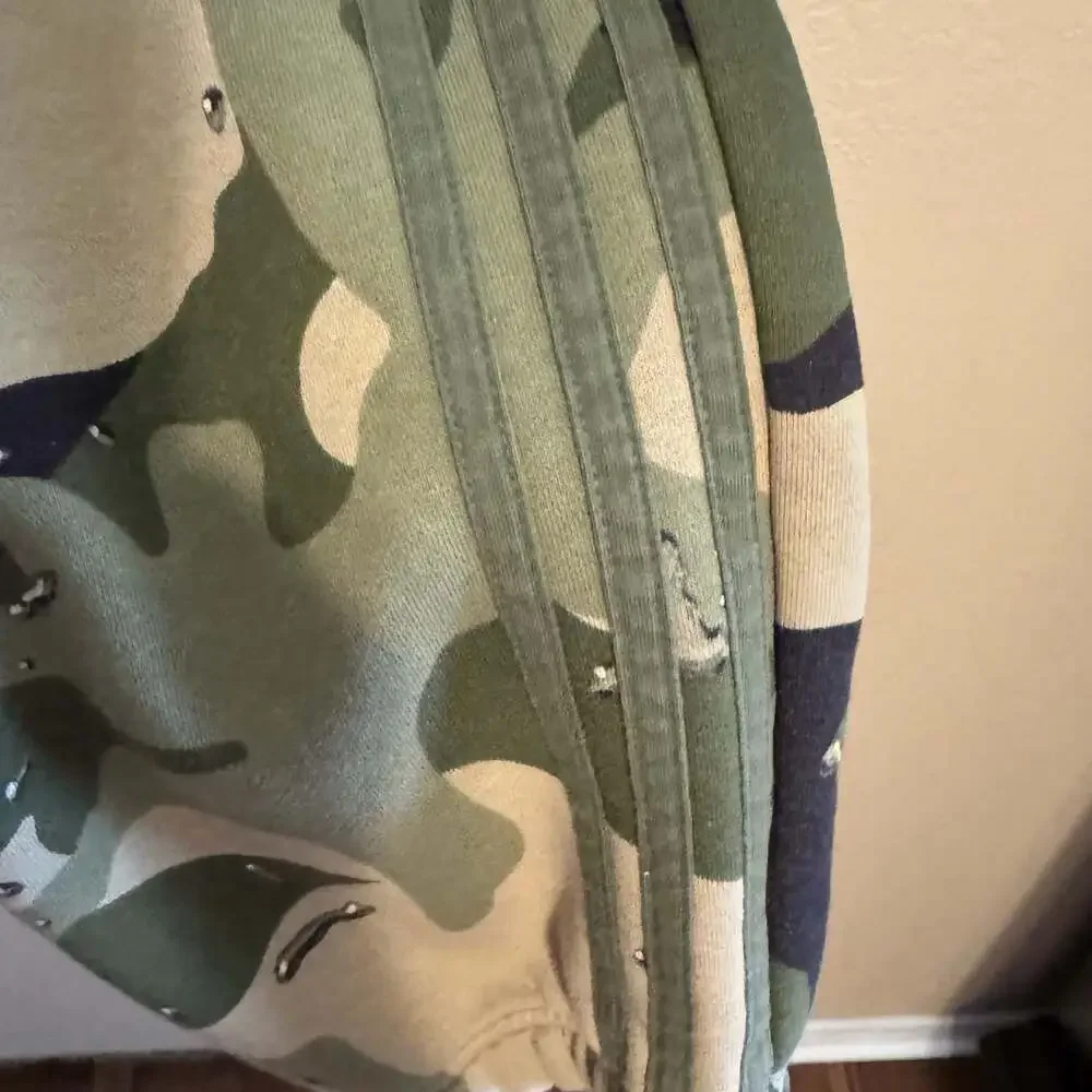 Adidas Originals Camo Distressed Jogger Sweatpants Men’s Large Trefoil 3 Stripe